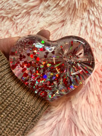 Image 7 of Freezable Thick Heart Glitter Glass Pipe  Thick Glass Pipe   Color Changing Pipe