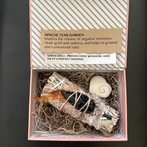 Image of SMALL SIZE INTENTION GIFT BOX