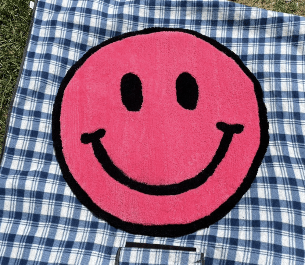 Image of CLASSIC SMILEY (3X3FT)