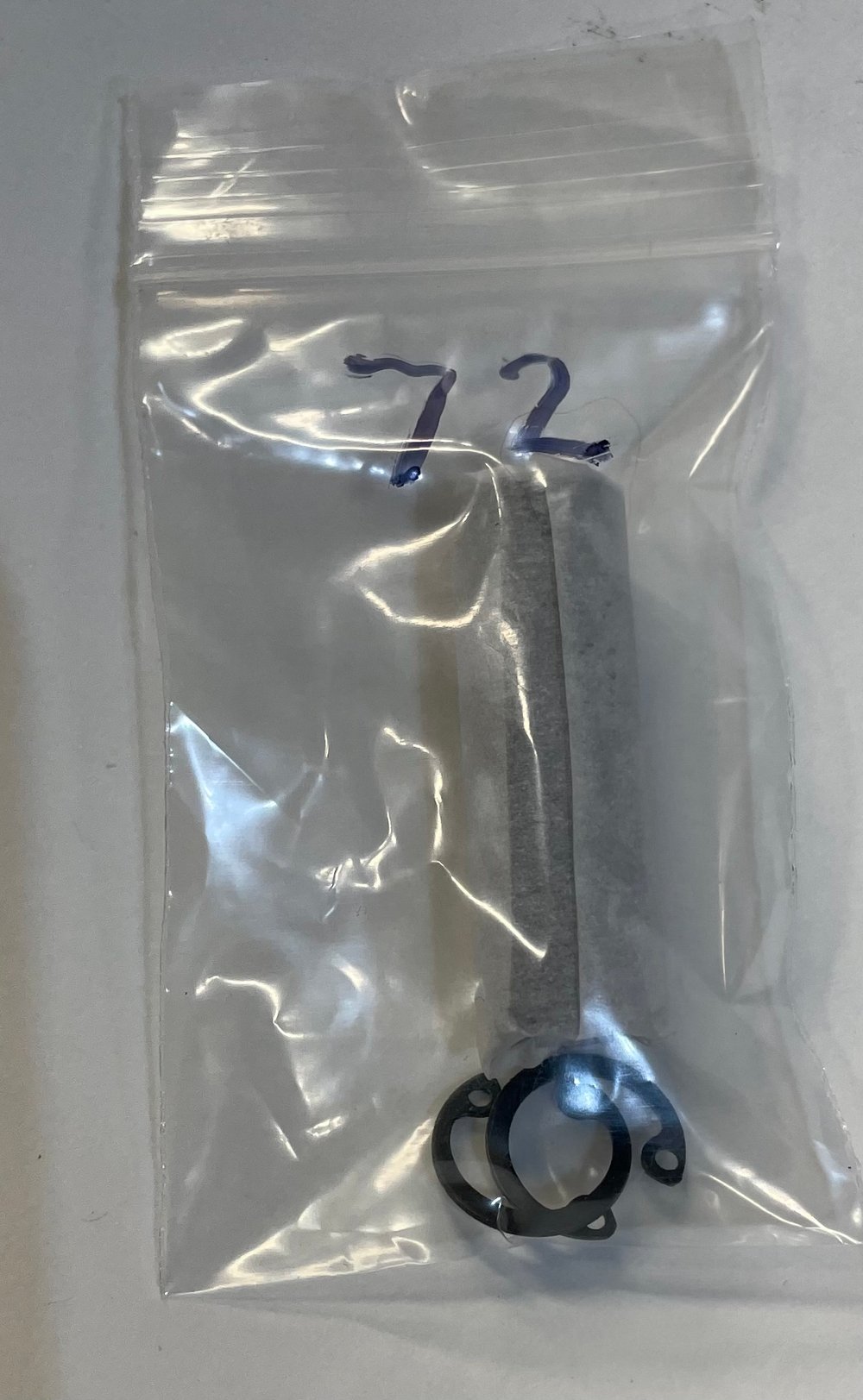 Dlc wrist pin for 72mm piston