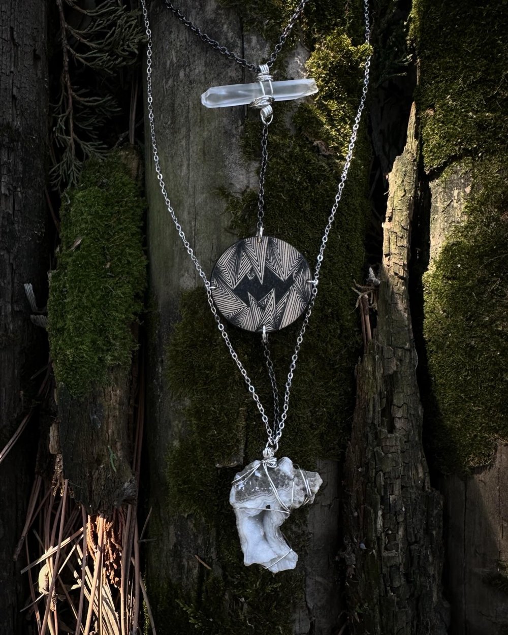 Image of Agate and quartz necklace