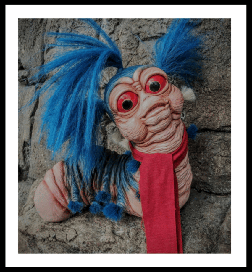 Labyrinth Ello Worm