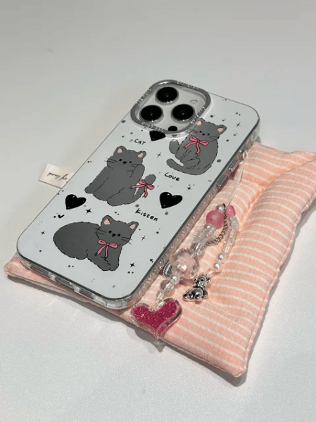 Image of CUTI3 KITTEN IPHONE CASE WITH CHAIN