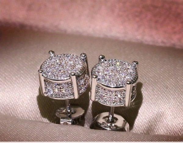 Image of Dazzle Full Drill Stud Earrings 