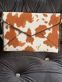 Image 3 of “Moo clutch”