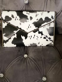 Image 5 of “Moo clutch”
