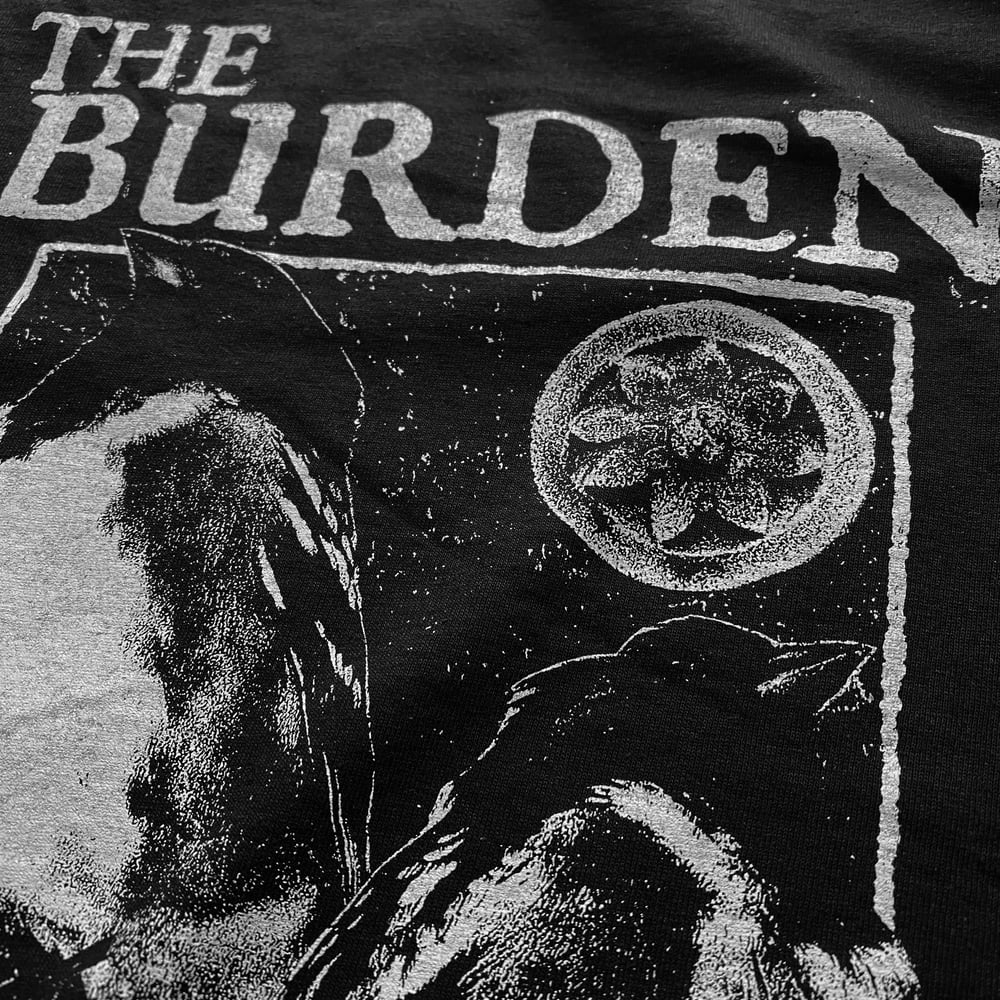 Image of the burden 'birds' tee
