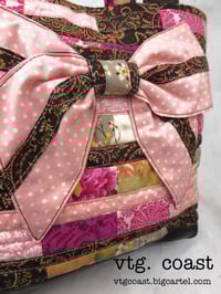 Image 3 of Take A Bow Bag
