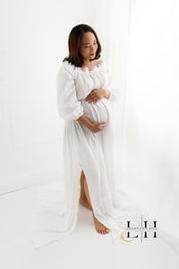 Image 2 of Pregnancy Photo Session - BOOKING FEE