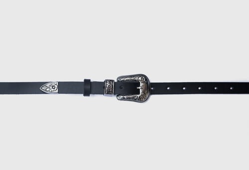 Image of Adorn Leather belt in Matte Black