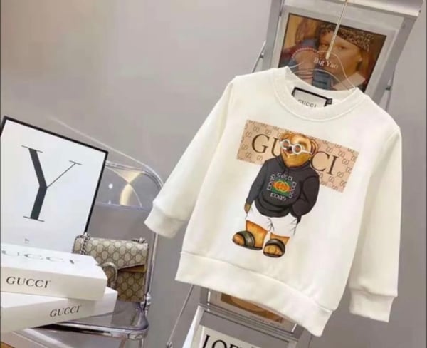 Image of Gucci sweatshirt 
