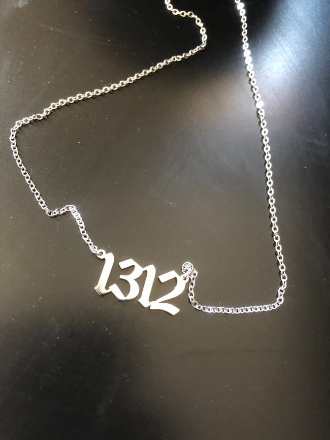 Collier 1312 - En soutien!