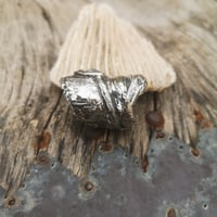 Image 2 of Kindra Ring, US 8
