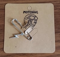 Moto Pin