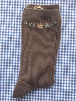 Calcetines bordados