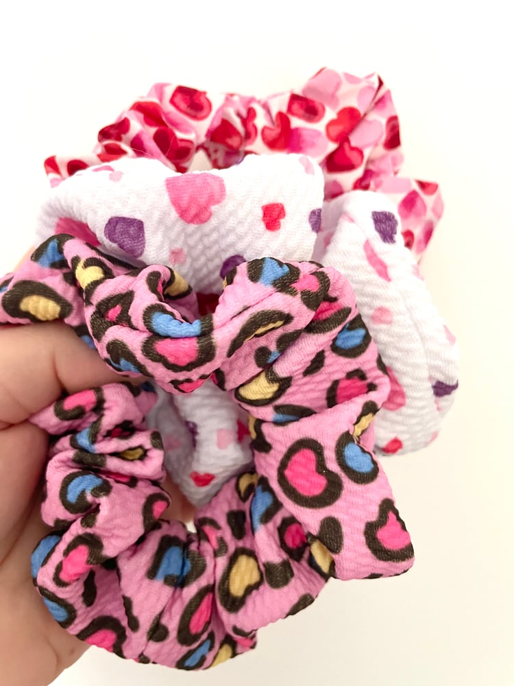 Image of Heart scrunchies