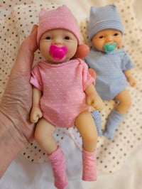 Image 3 of 7" Boy, Girl Micro Preemie Full Body Silicone Baby Doll "Leo""Luna" Lifelike Mini Reborn Doll Surpri