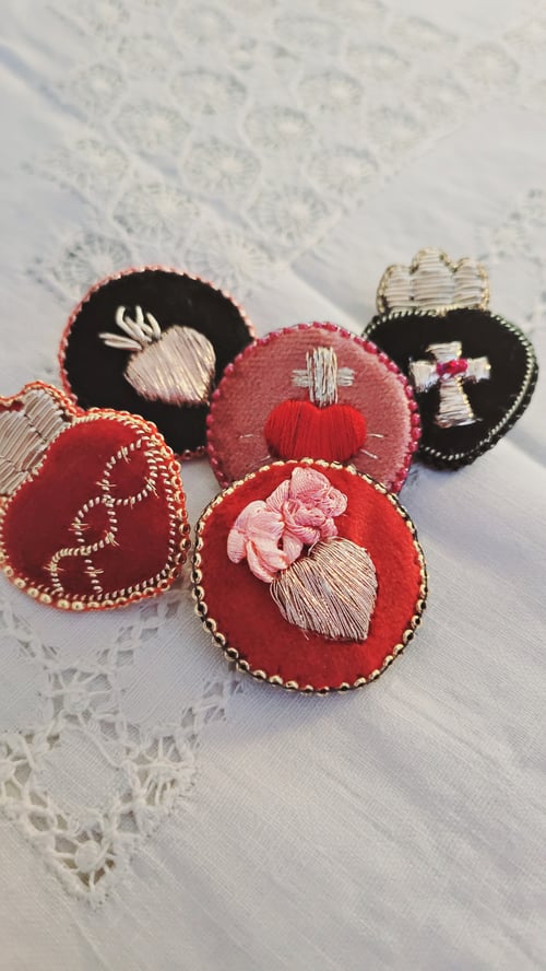 Image of Série 5 pins EX VOTO