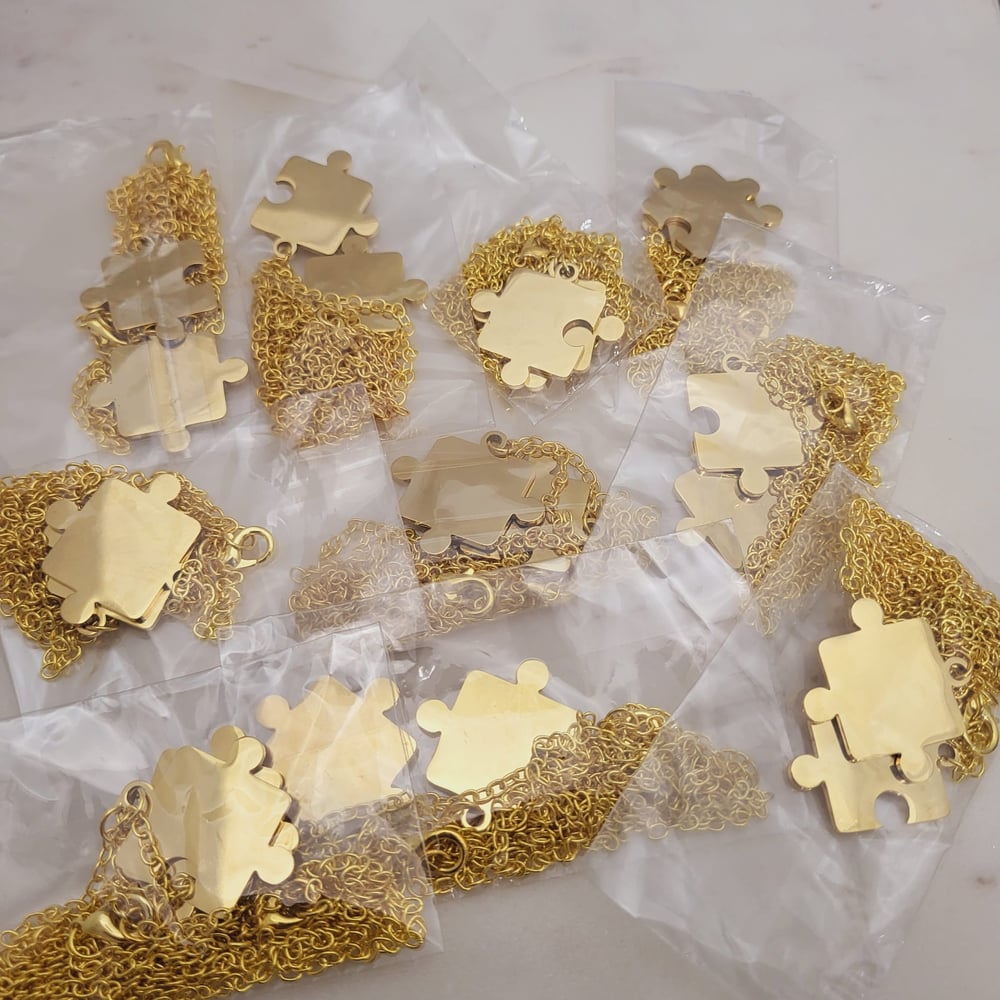 Image of Gold Puzzle pair Piece pendant Laser Engraving blanks