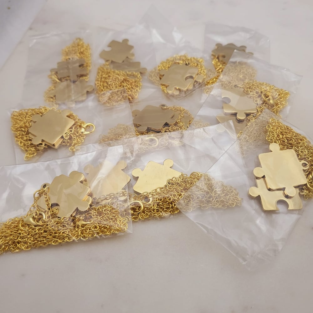 Image of Gold Puzzle pair Piece pendant Laser Engraving blanks