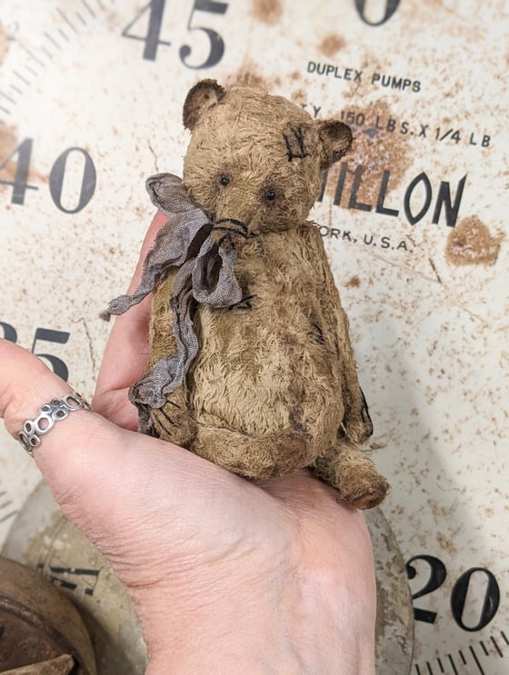 Image of 5" - old worn distressed fat grizzly bear  by whendi's bears