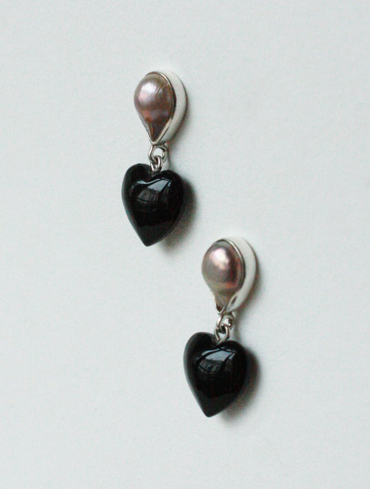 Image of Onyx Heart Earrings