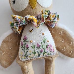 Image of Embroidered Owl Doll Pattern and Tutorial