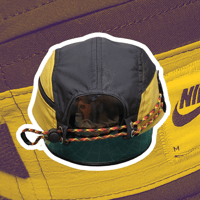 Image 5 of Yellow/black NIKE 5 panel hat (1/2)