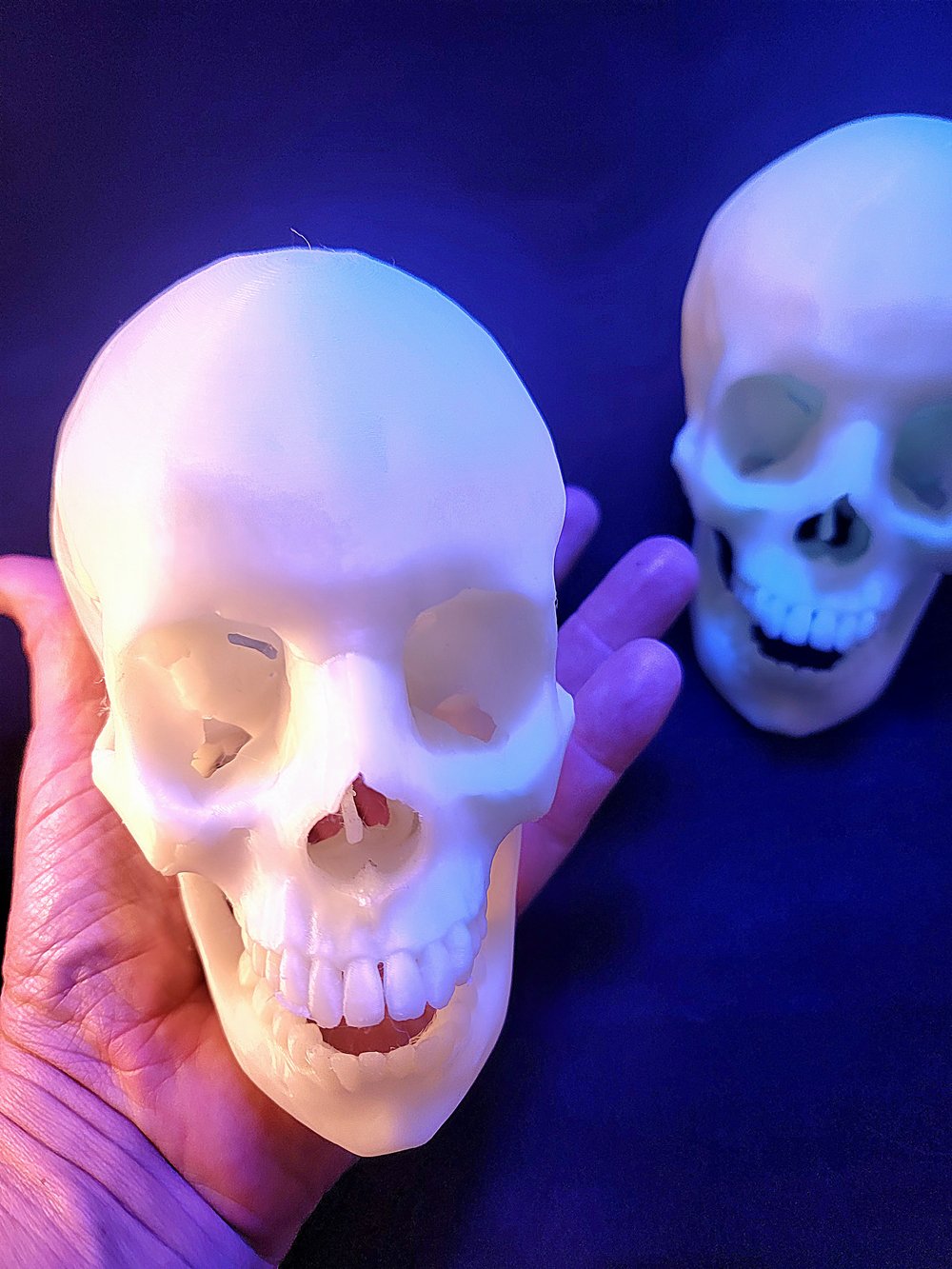 GLOW SKULLS 