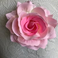 Image 3 of Assorted Large Roses - Page 1