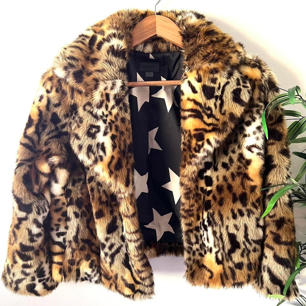 Image of MOTHER leopard crop boxy faux fur jacket 