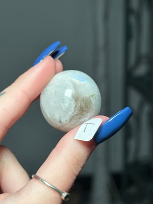 HIGH QUALITY RAINBOW MOONSTONE SPHERES P-T