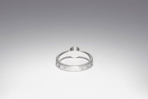 Image of "To love with all one's heart" silver ring with garnet · CORDE AMARE ·