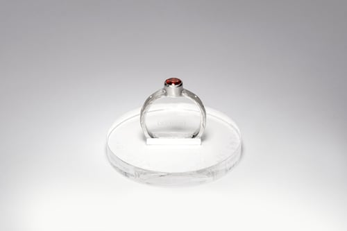 Image of "To love with all one's heart" silver ring with garnet · CORDE AMARE ·