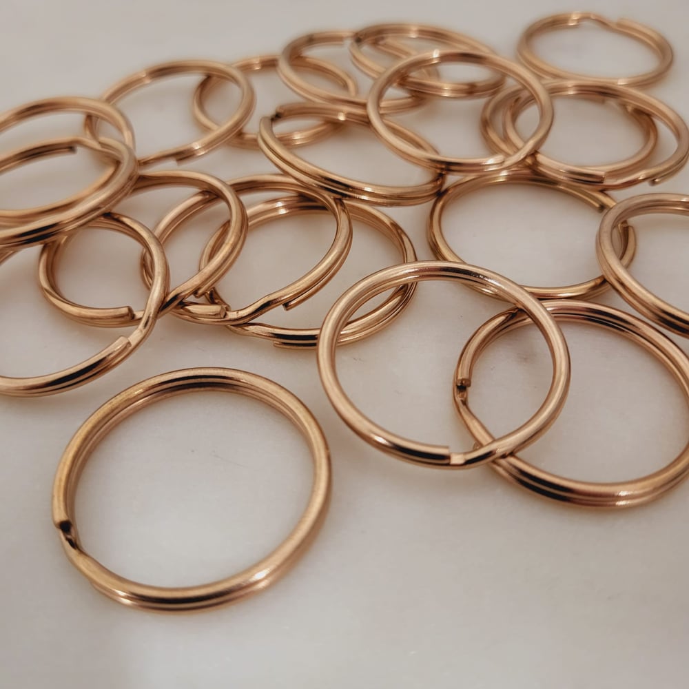 Image of 25 Pieces Rose Gold Split Key Rings .