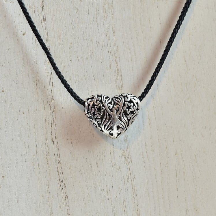 Sterling Silver Tilted Puffy Heart Necklace – Milina London