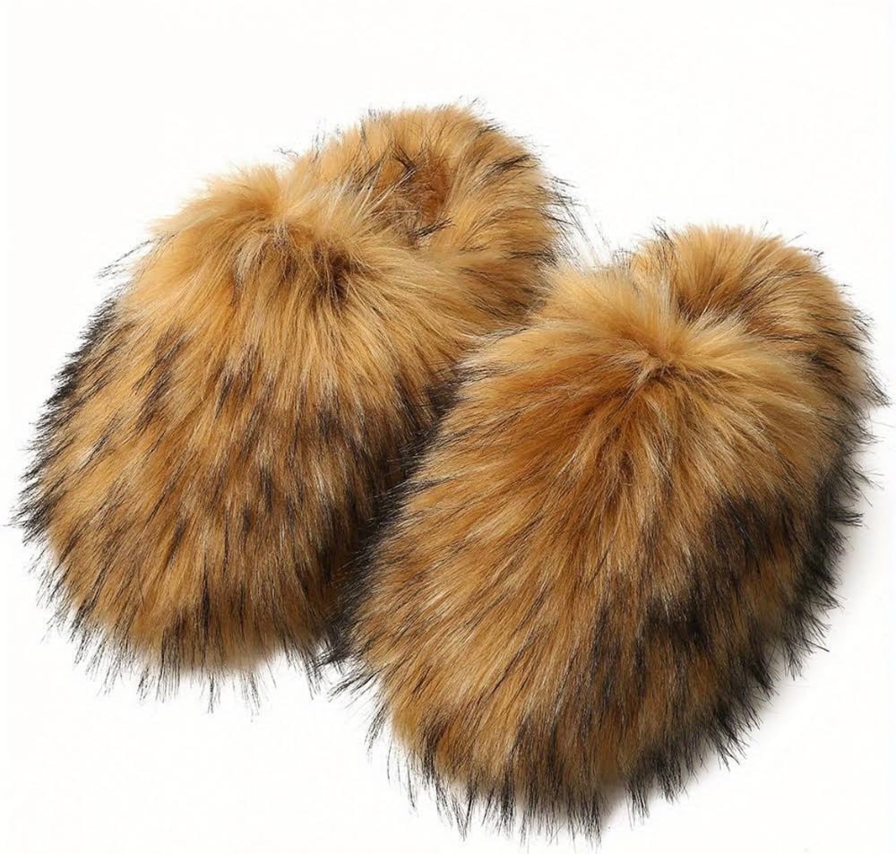 Image of PRETTY'S GRIZZLY BEAR SLIPPERS