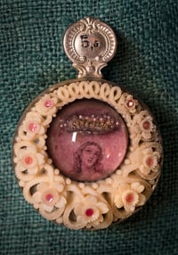 Image 1 of Brooch: silent