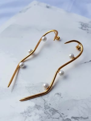 Image of Stem Pearl Earring - Gold
