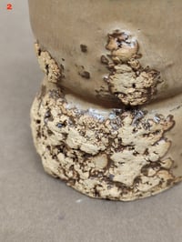 Image 5 of Tasses "sablier"  brune et texturée