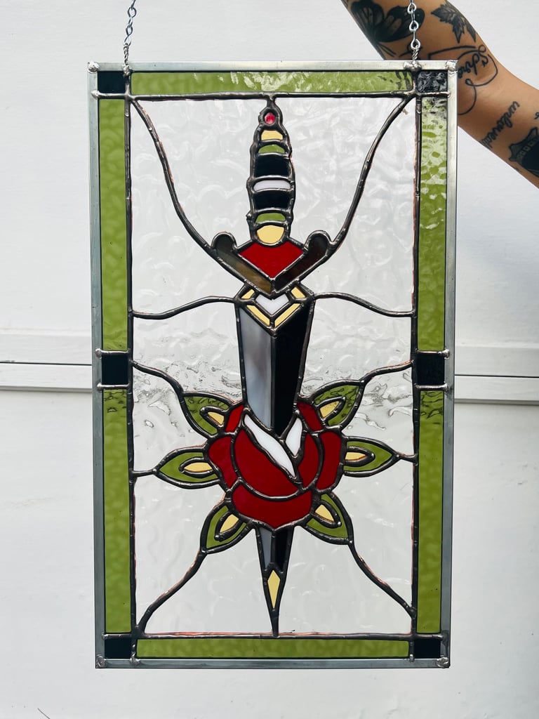 Traditional Rose & Dagger Panel