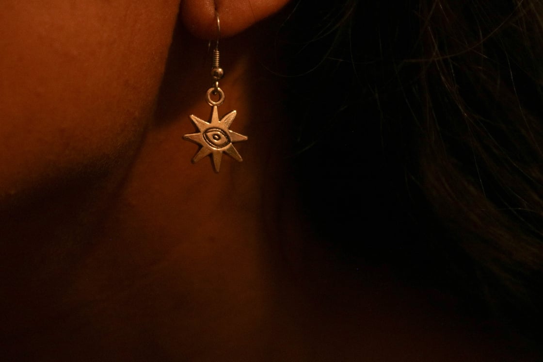 Image of starry eyes