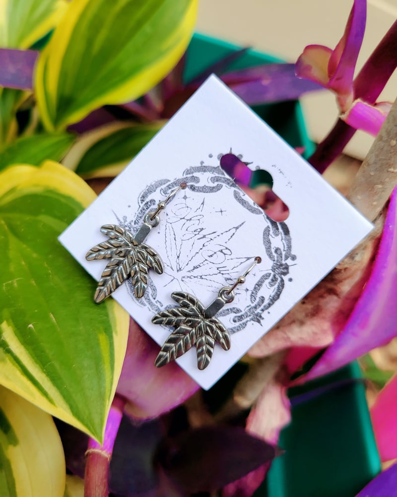 Image of "Puff Puff" Earrings