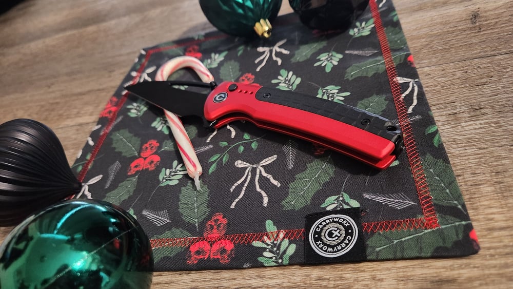Skull Holly - Red Plaid
