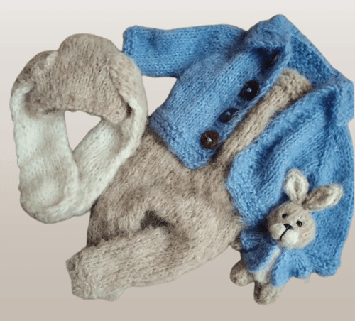 Image of Knitted Peter Rabbit set. NB/sitter size