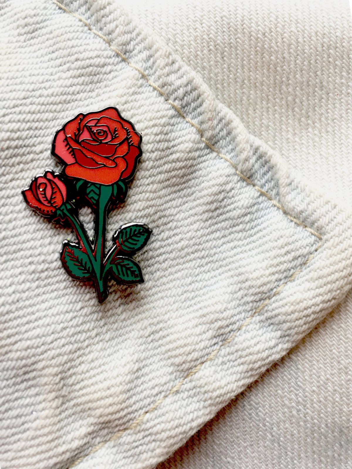 *NEW* Red Rose Pin with Green Stem 