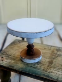 Cake stand  19 white