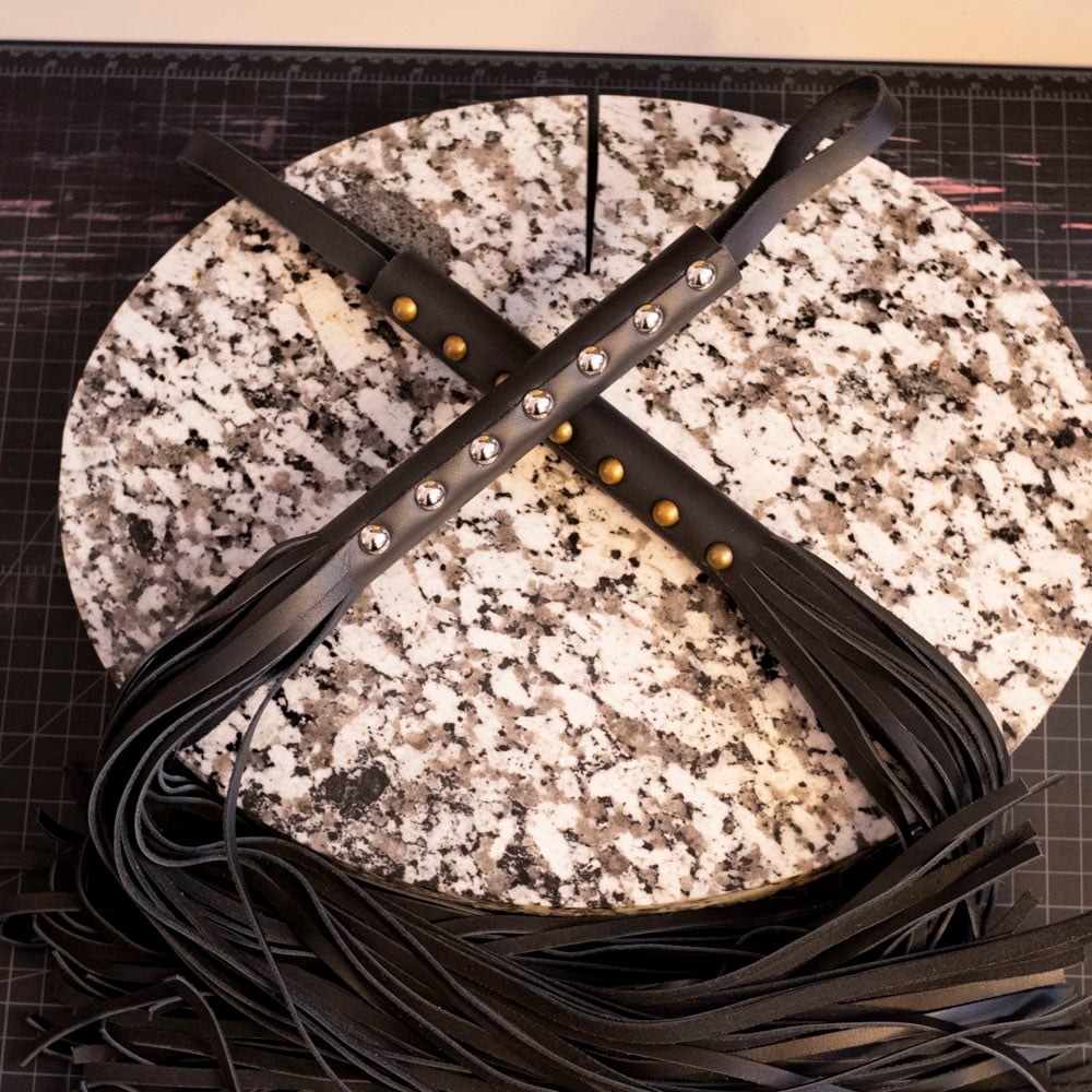 Medium leather flogger