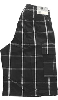 Image 4 of SHAKA WEAR BLACK MEN’S RELAXED FIT PLAID CARGO SHORTS