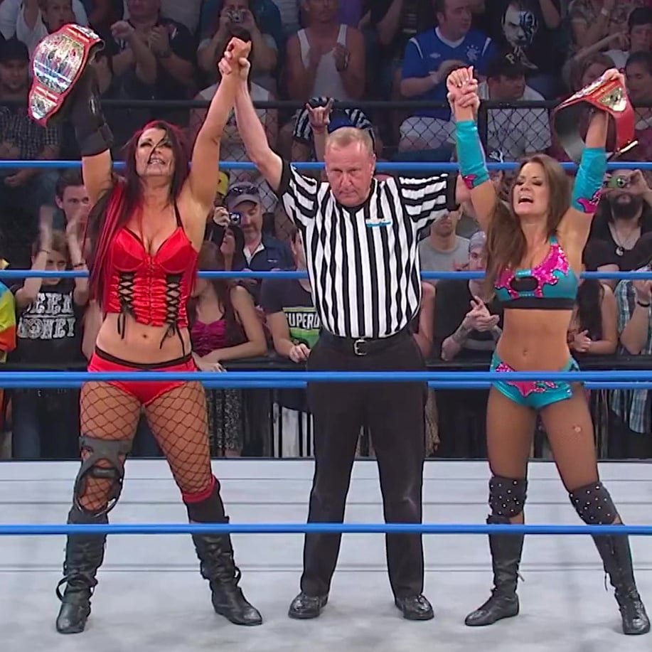 TV Ring TNA Impact Wrestling Worn Red Corset & Red Panties + Free Signed 8x10 + Free Kiss Card